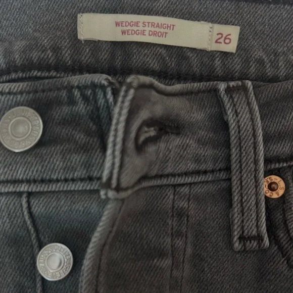 Levi's Jeans - Picture 3 of 5